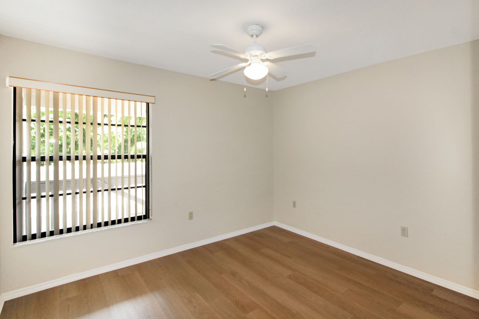 Golfview Annual Condo For Rent – photo 4