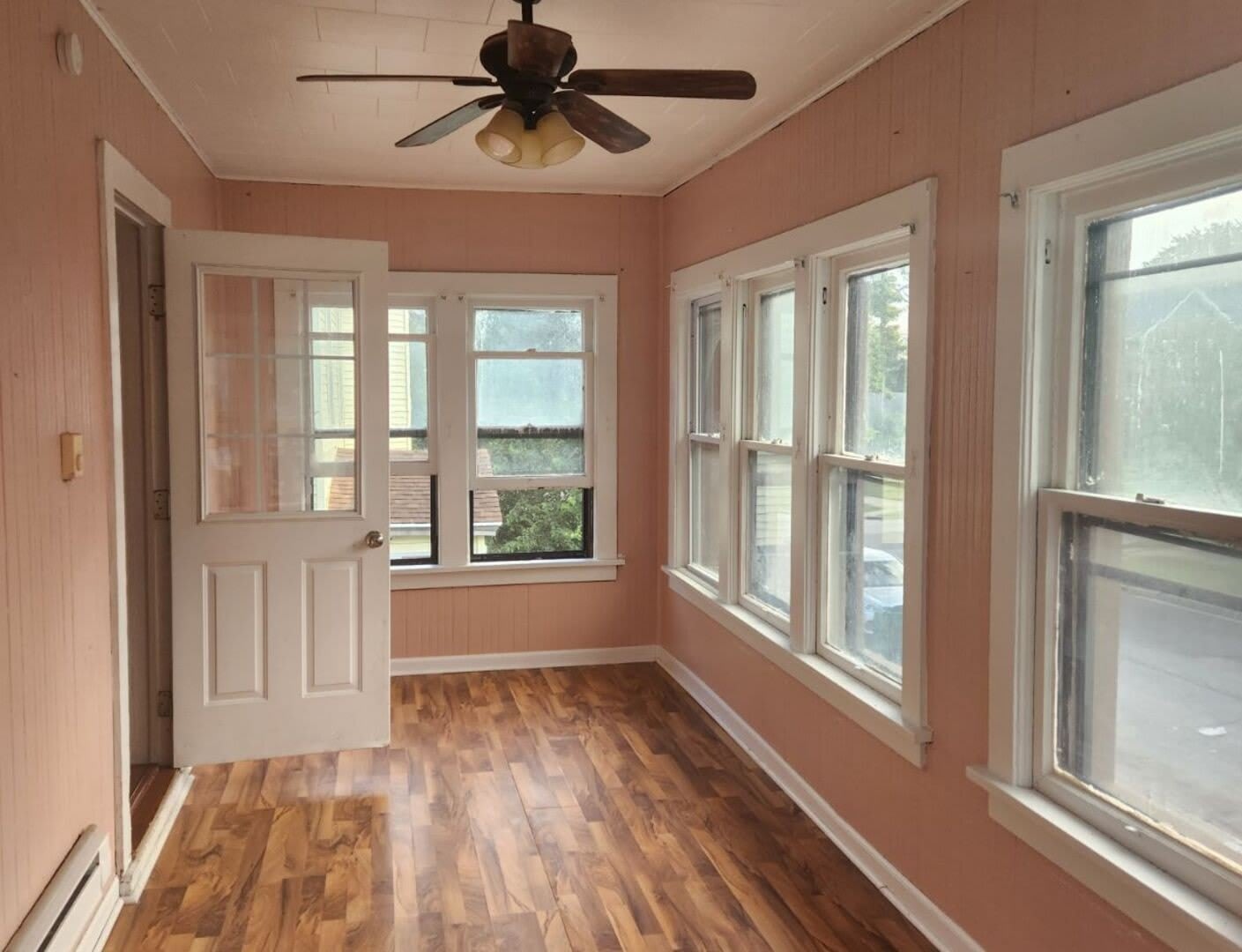 208 Illinois Street – photo 4