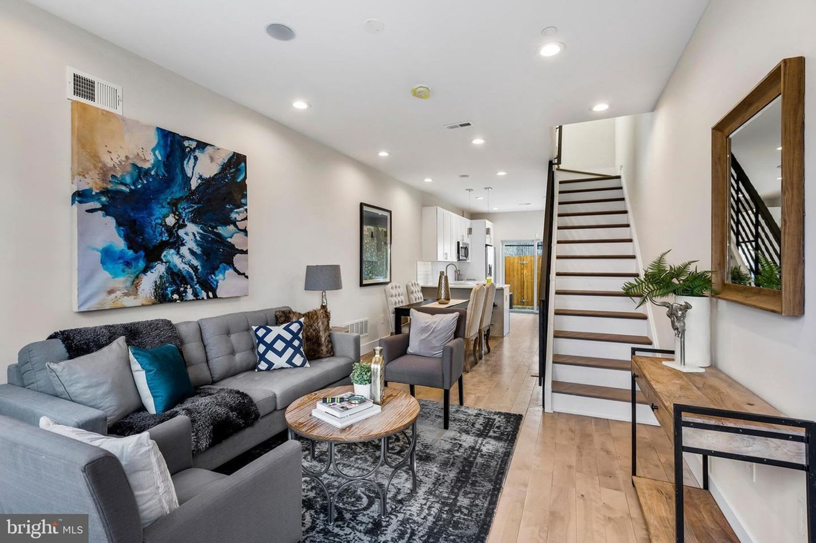 Four Bed West Kensington Townhome – photo 1