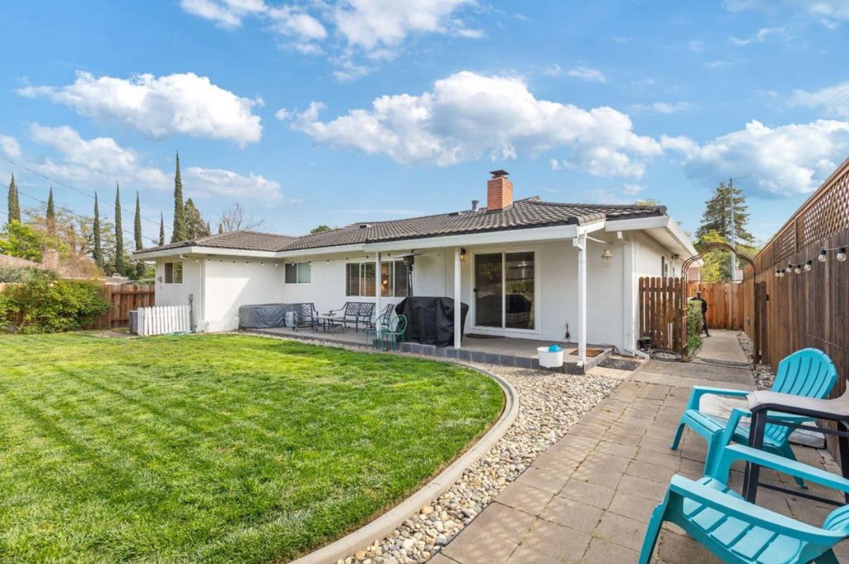 1121 Audrey Way – photo 2