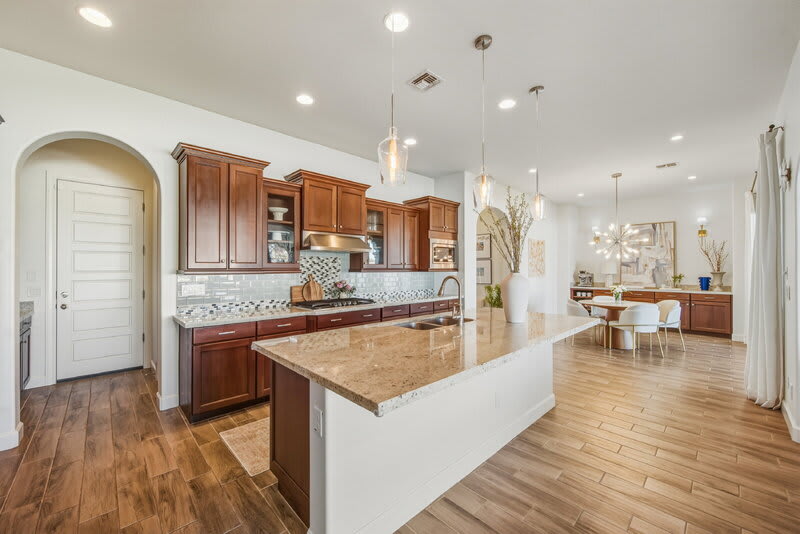 3930 East Iris Drive – photo 4