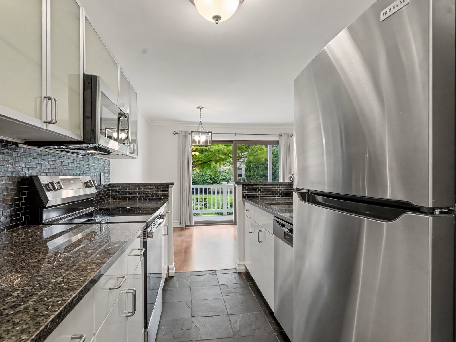 180 Glenbrook Road – photo 4
