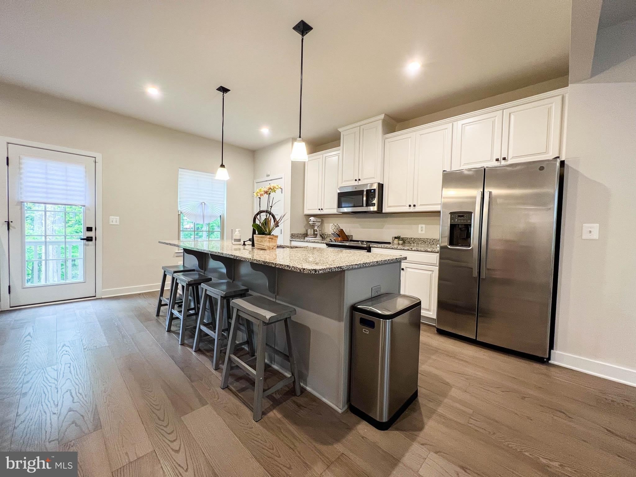 4480 COMMONS Drive – photo 2