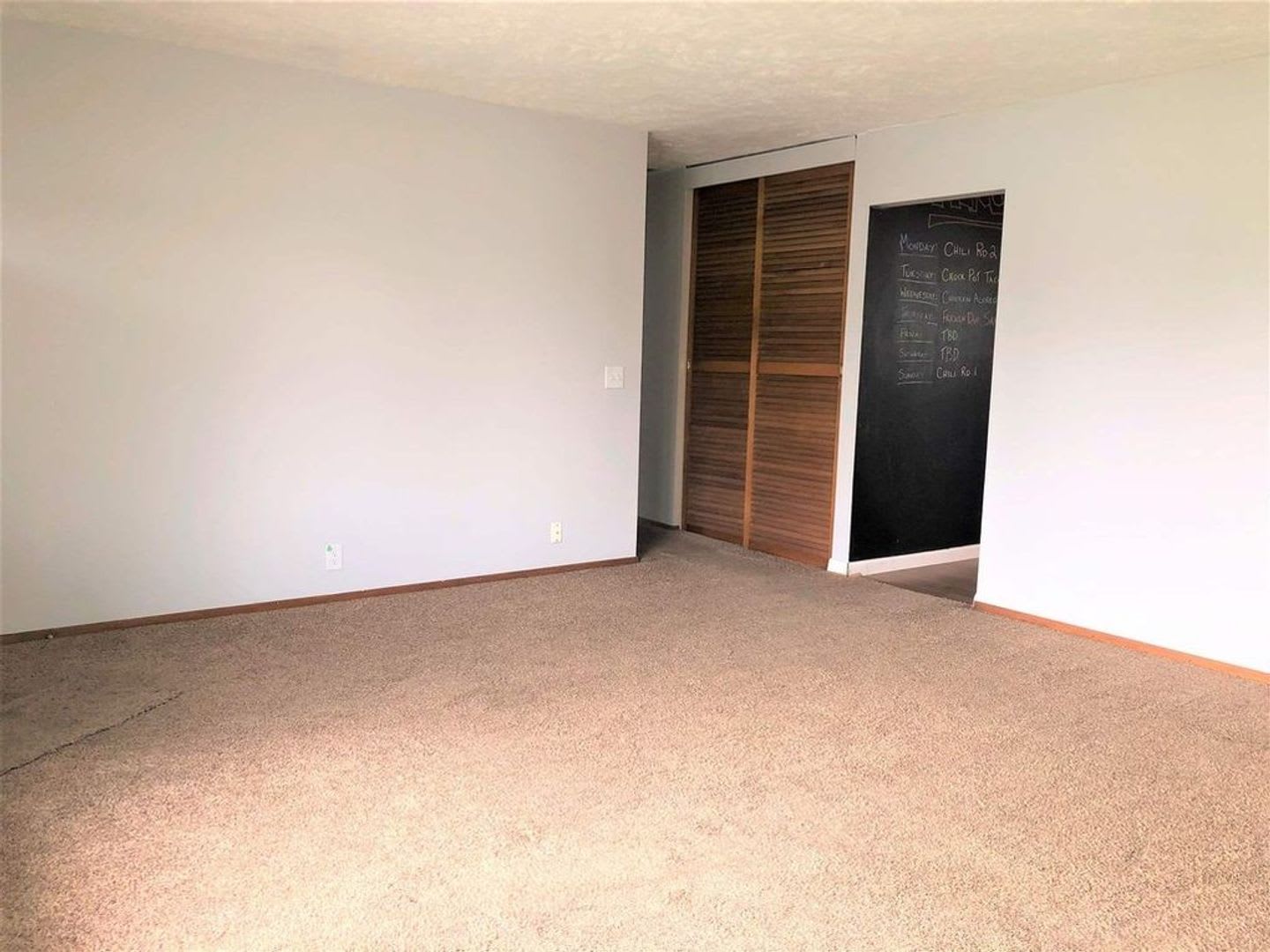 3 bedroom 1 bath – photo 3