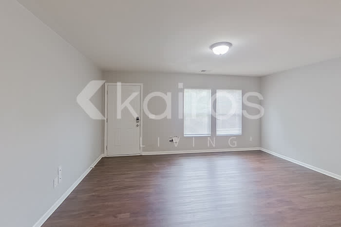 1010 East Macree Terrace – photo 2