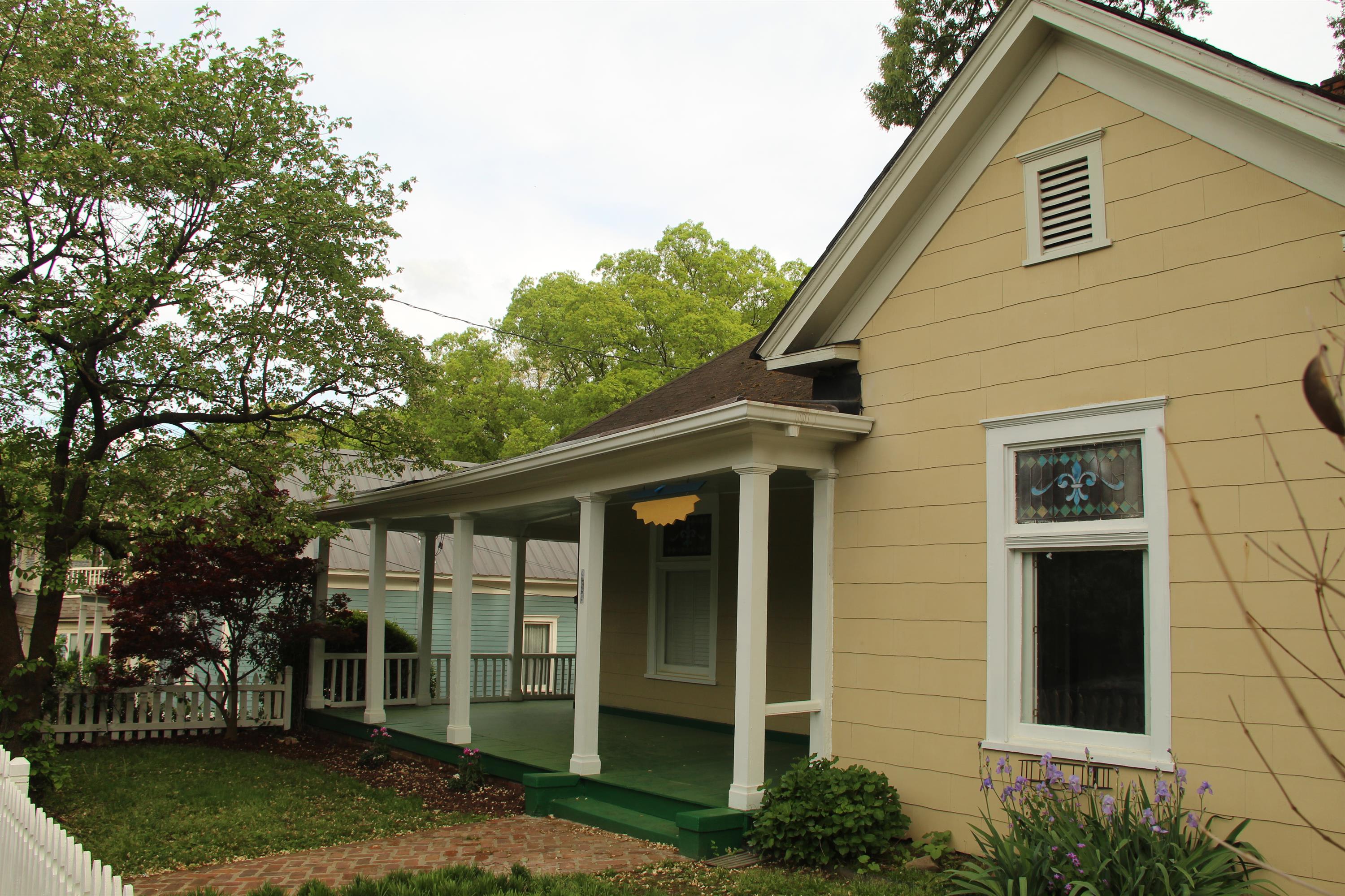459 Glenwood Ave SE – photo 1