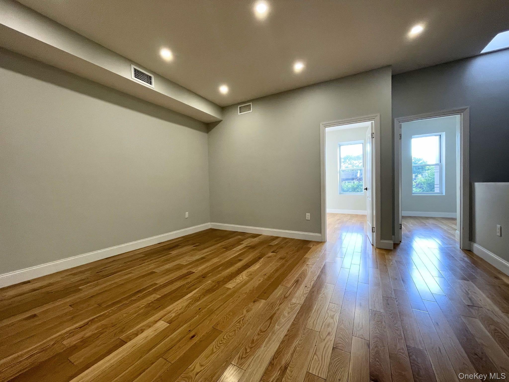 255 Amboy Street – photo 2