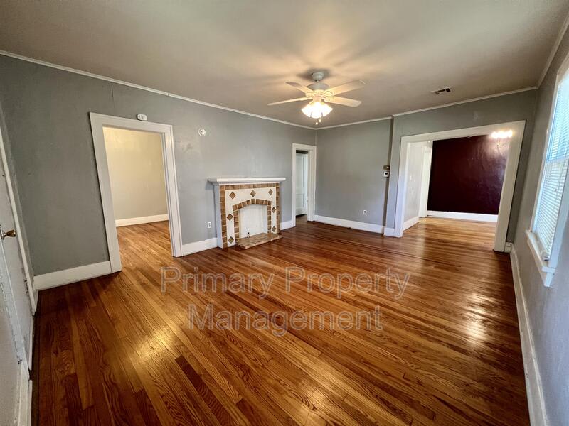 1501 NW 42nd ST – photo 3