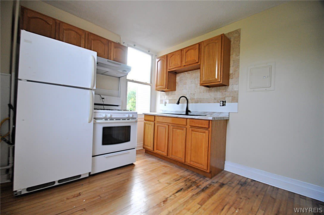 8525 Main Street – photo 4