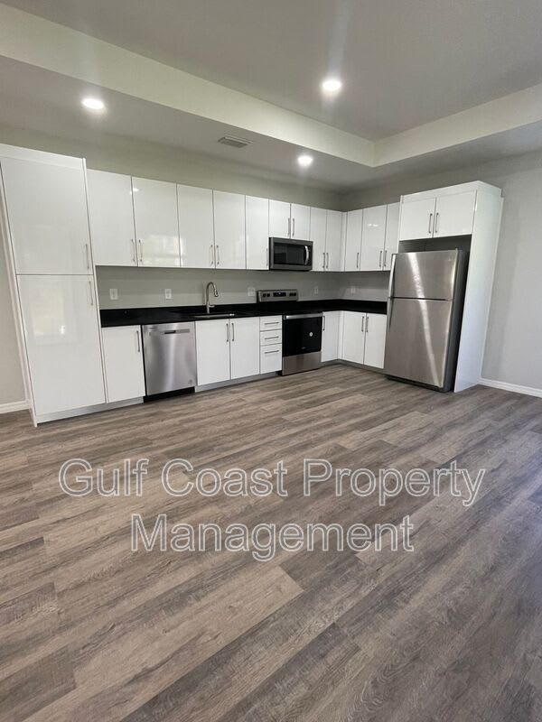 1930 Marlay Avenue – photo 5