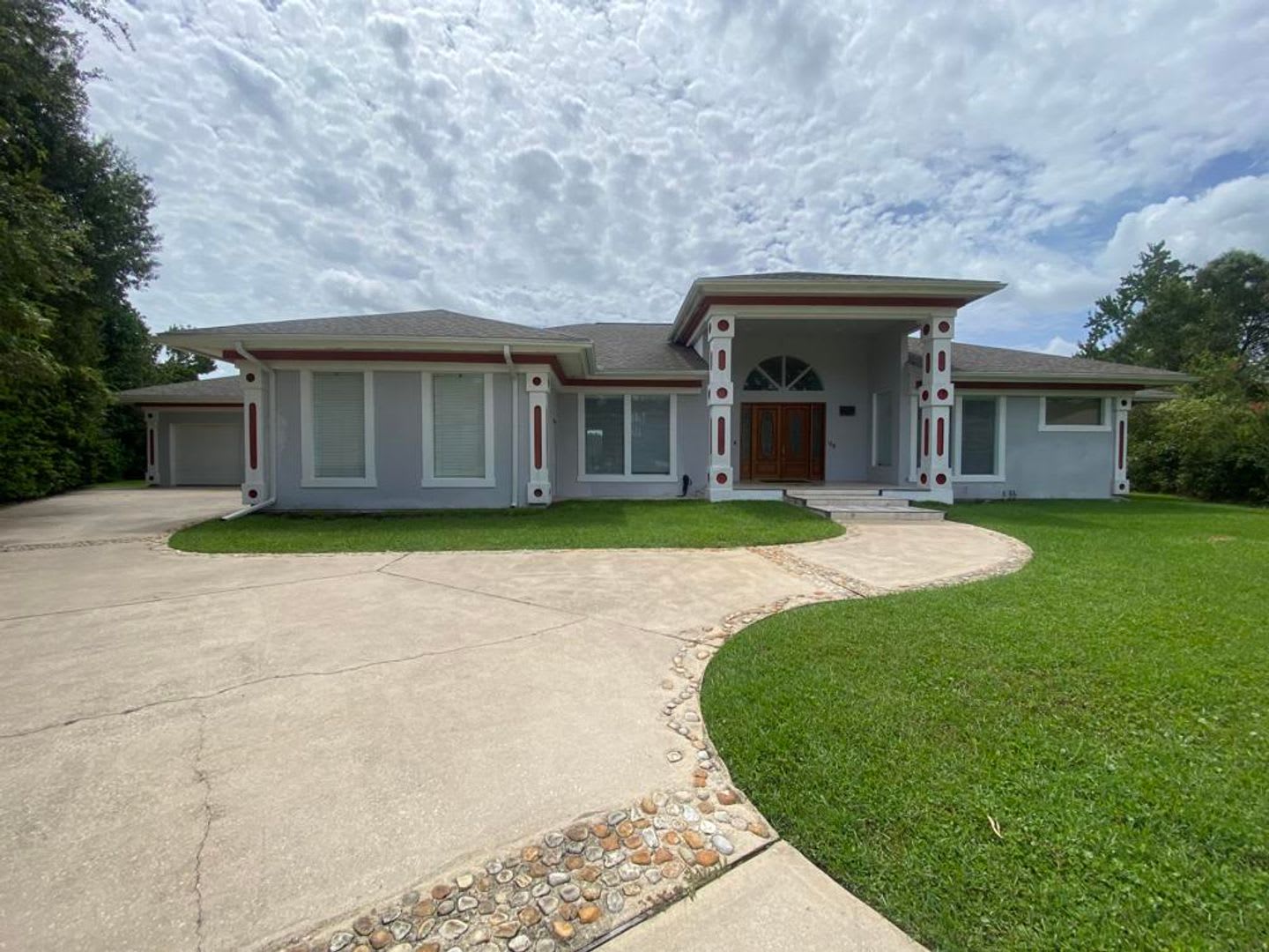 Spacious 3/2 with In-Law Suite – photo 1