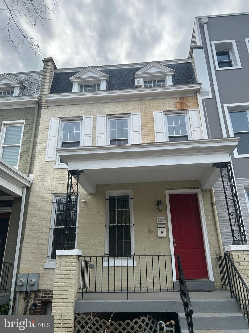 1169 MORSE ST NE – photo 1