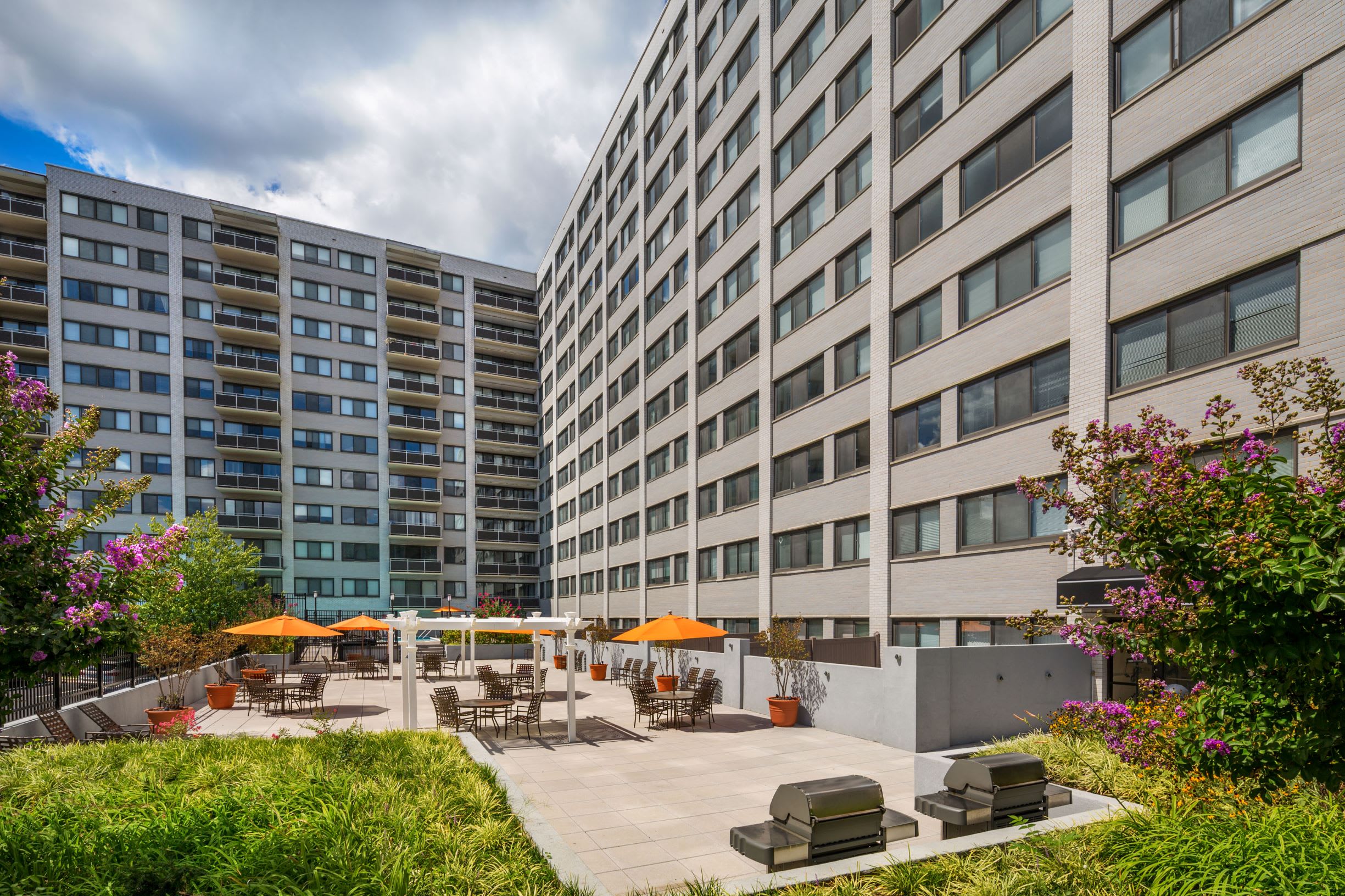 Colesville Towers Apartments – photo 2