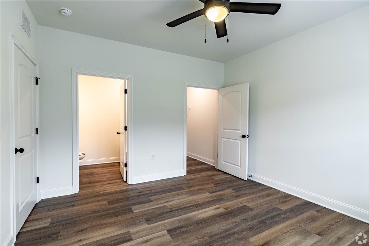 8573 Grove Park Street – photo 5