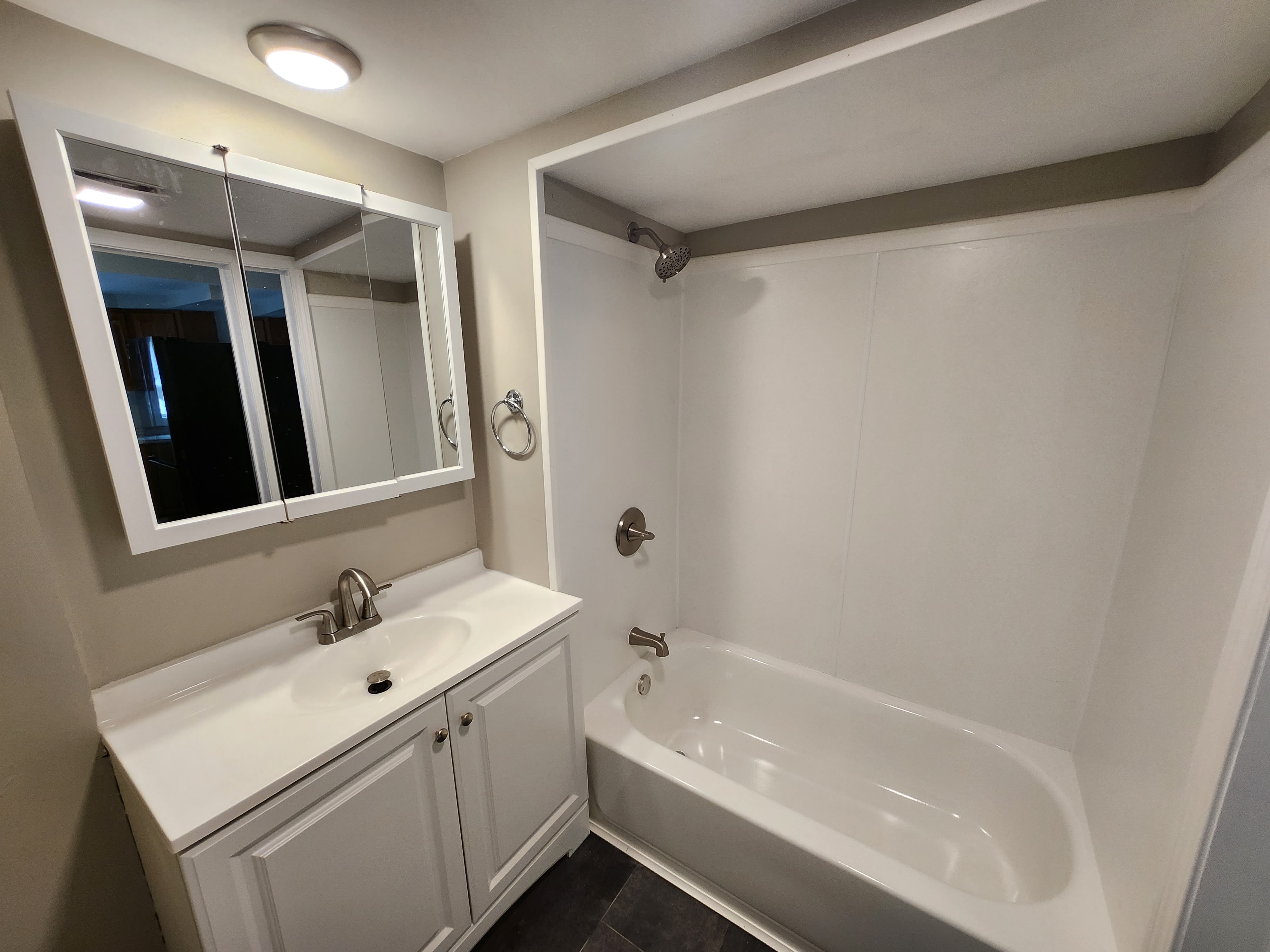 137 Burdick Ave – photo 5