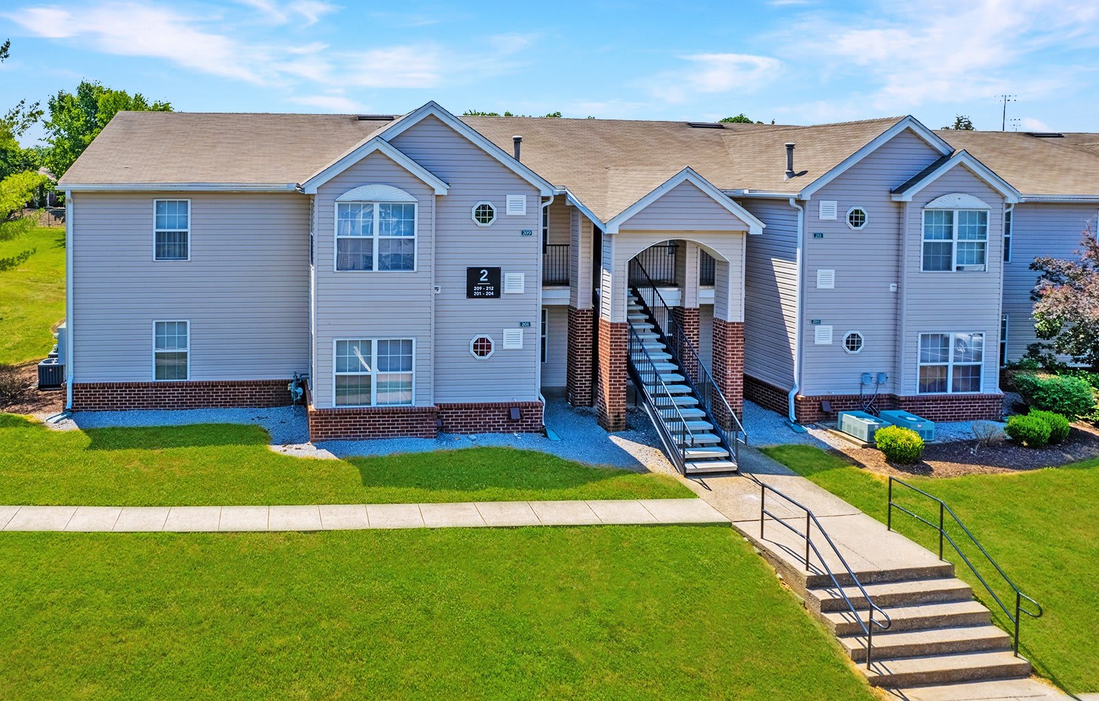 Willow Creek Apartments – photo 5