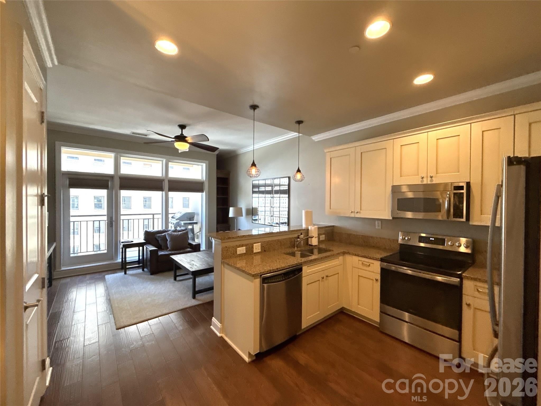 230 S Tryon Street – photo 2