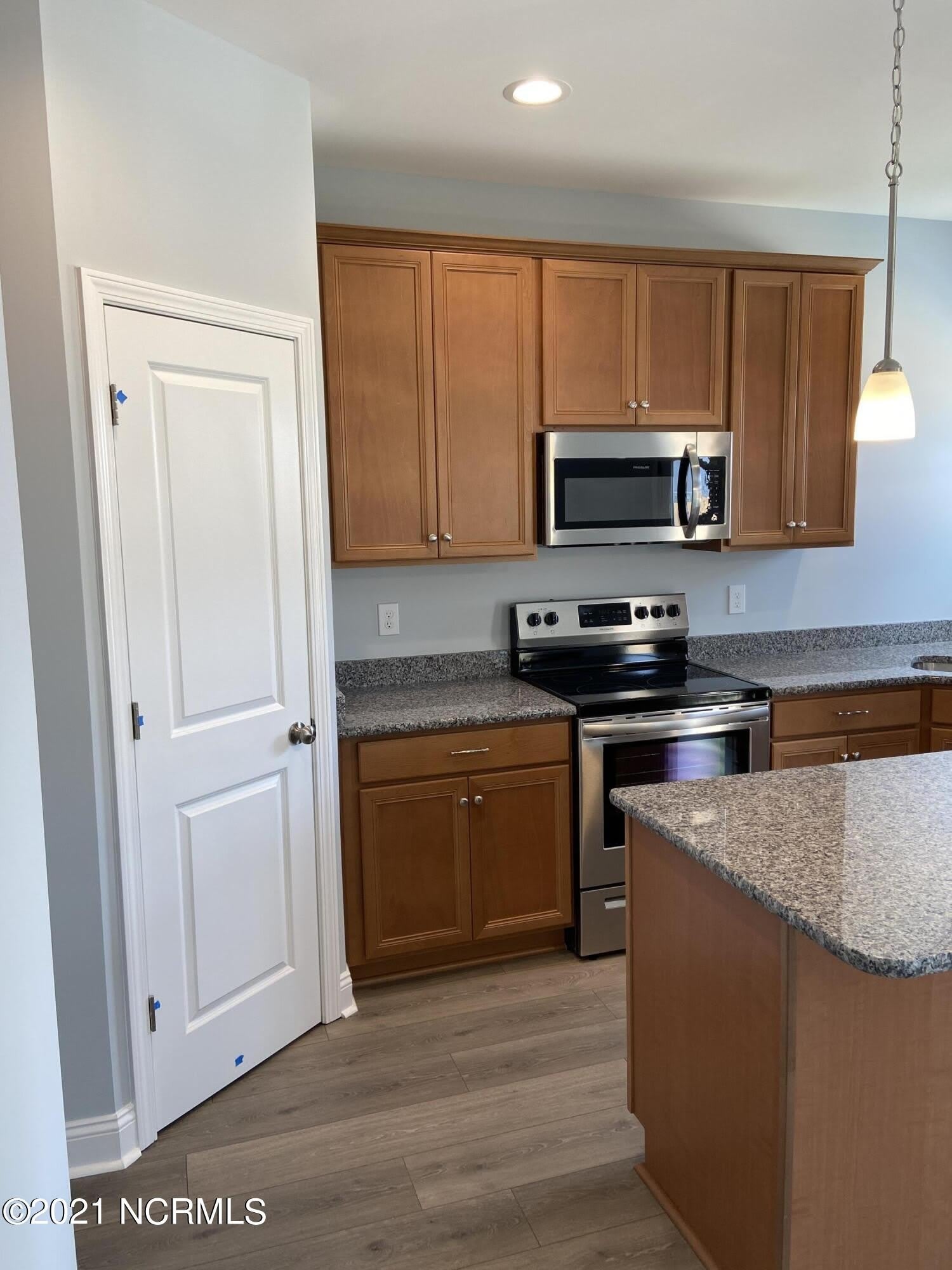 4612 Runaway Bay Lane – photo 5