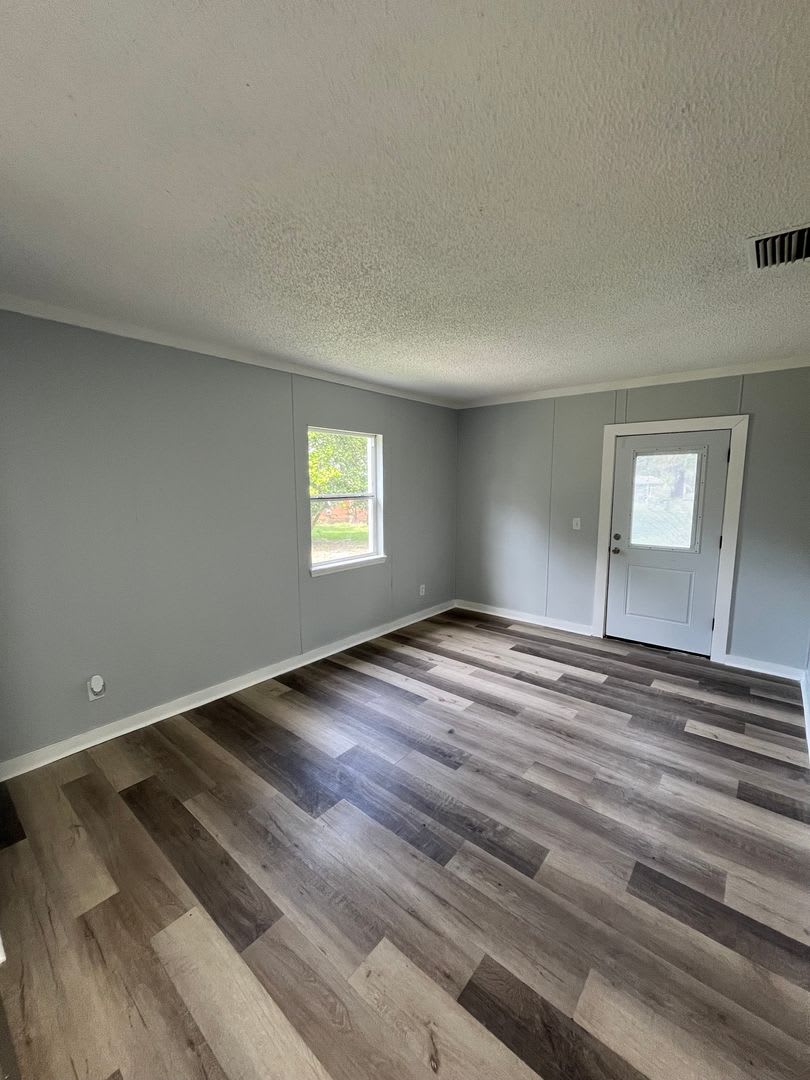 Spacious 1BR/1BA Duplex in North Dade City Near the Withlacoochee River! – photo 5