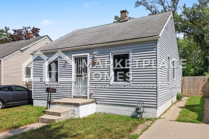 14364 Lamphere St – photo 2