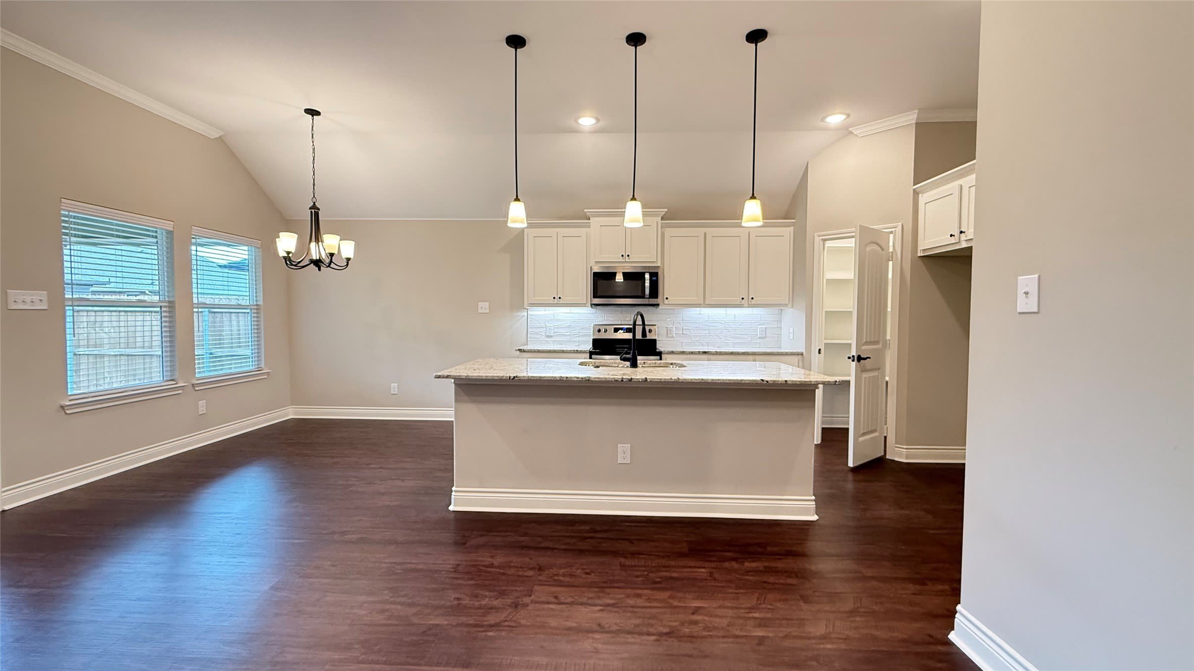 704 Ransom Way – photo 4