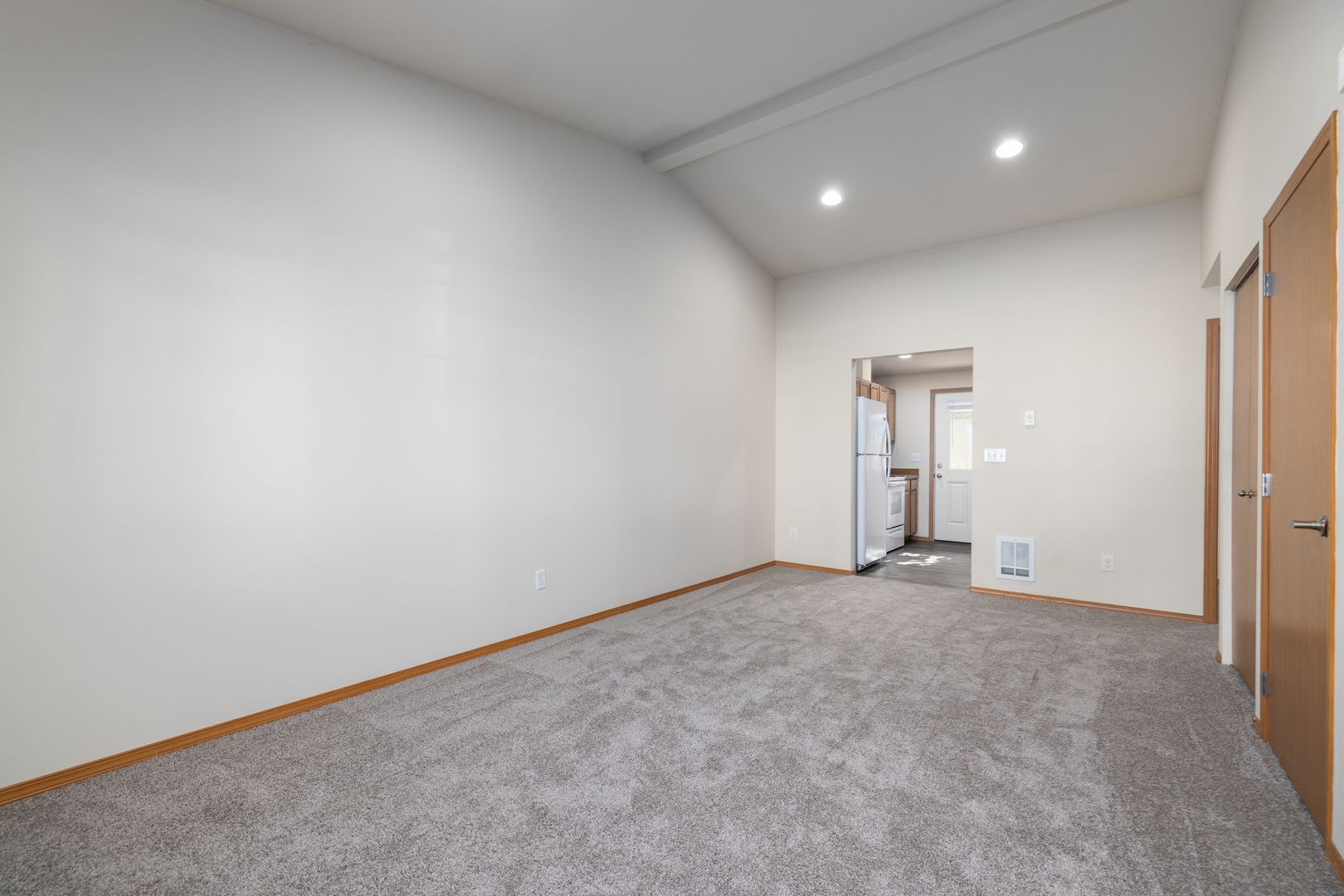3 Bedroom 2 Bathroom – photo 4
