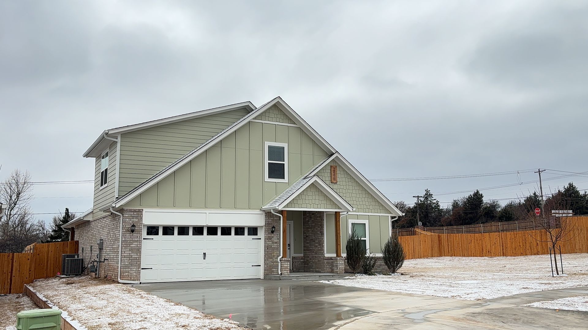 4 Bedroom 3 Bathroom 2 Car Garage Home in Oakdale School District – photo 2