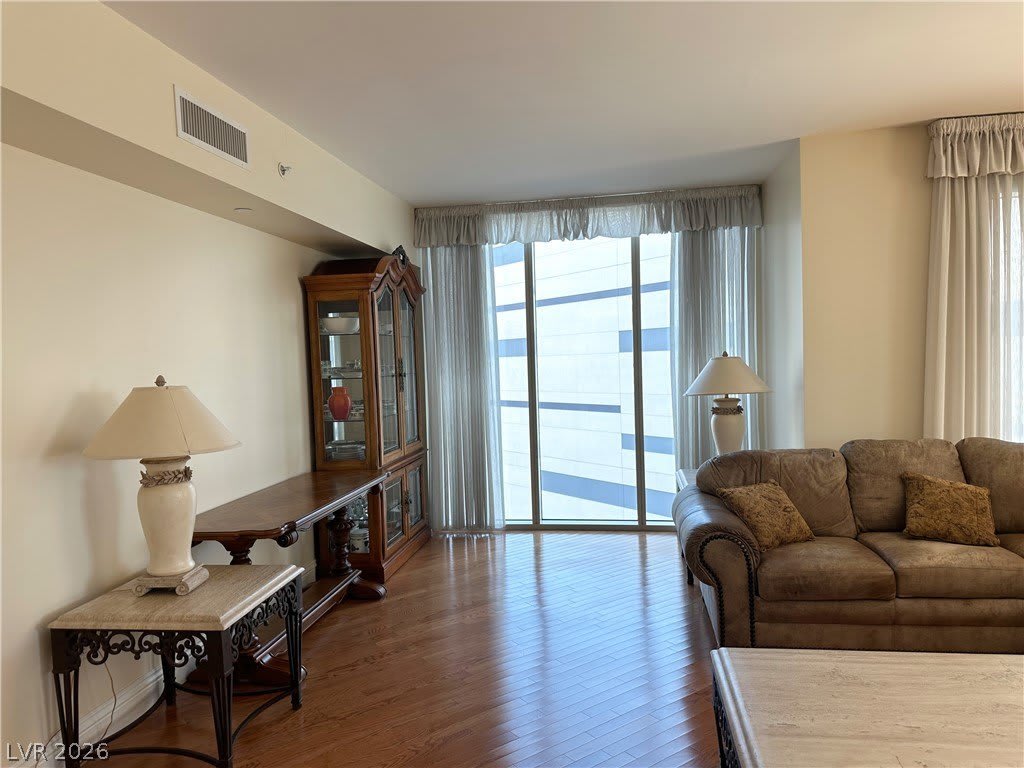 2747 Paradise Road – photo 1