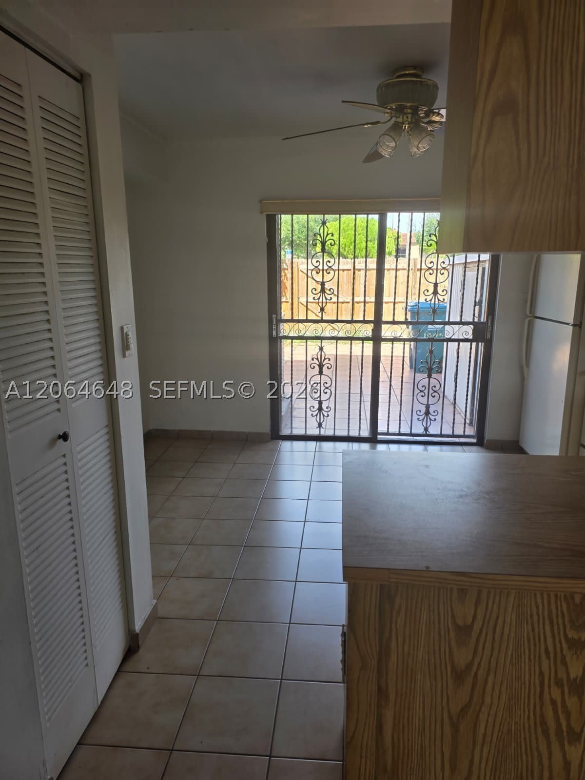 1823 SW 107th Ave – photo 4