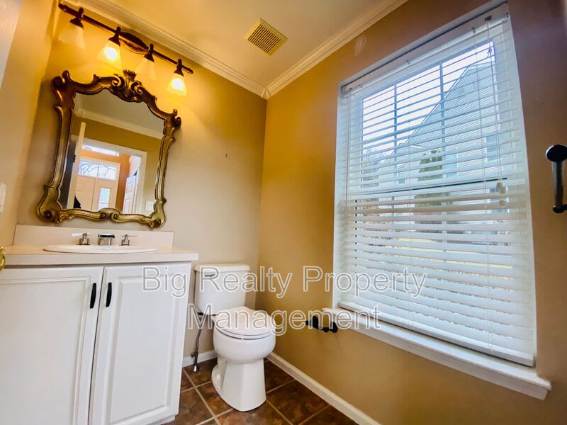 475 Stoneglen St – photo 3