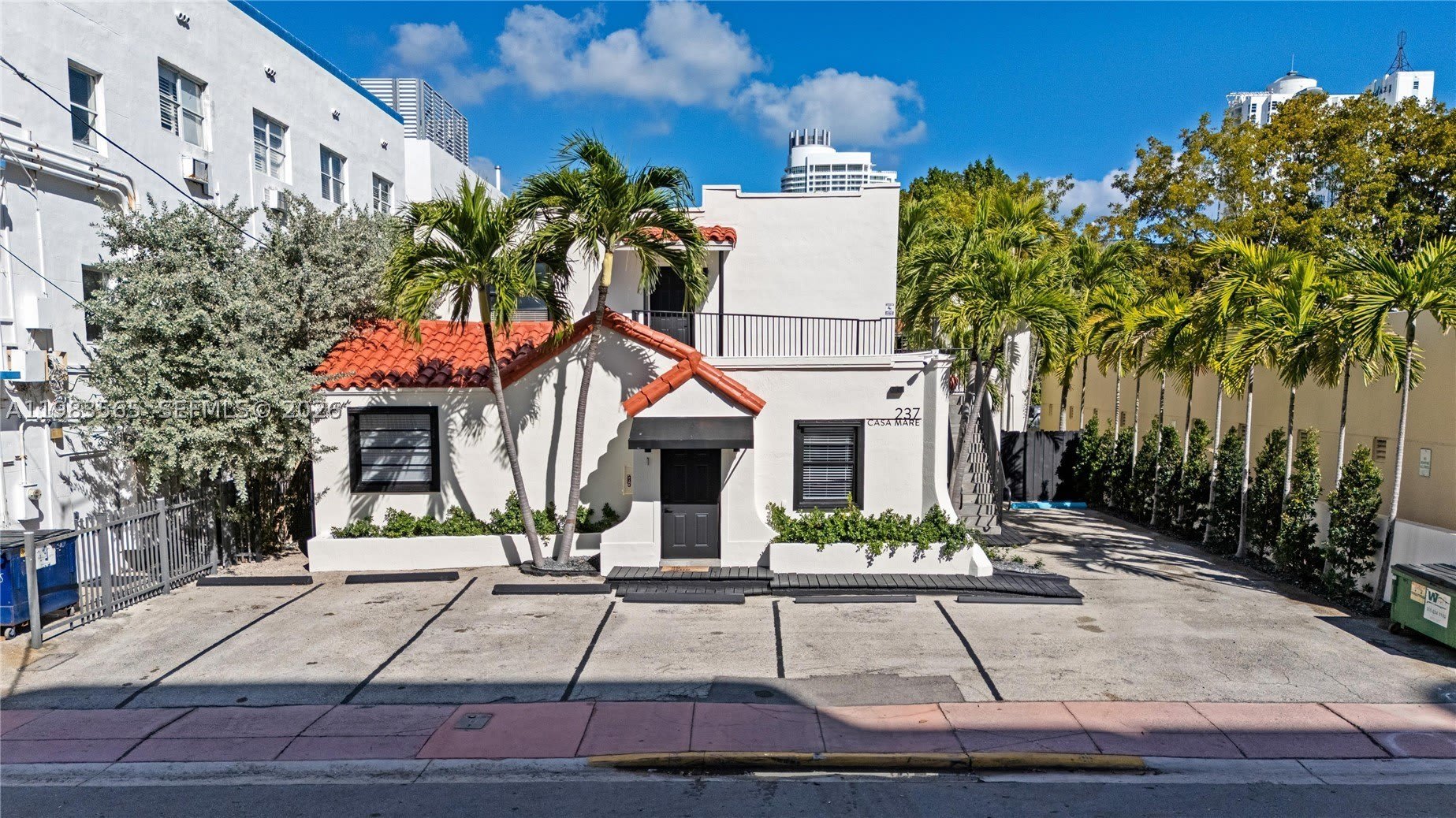 237 38th St – photo 1