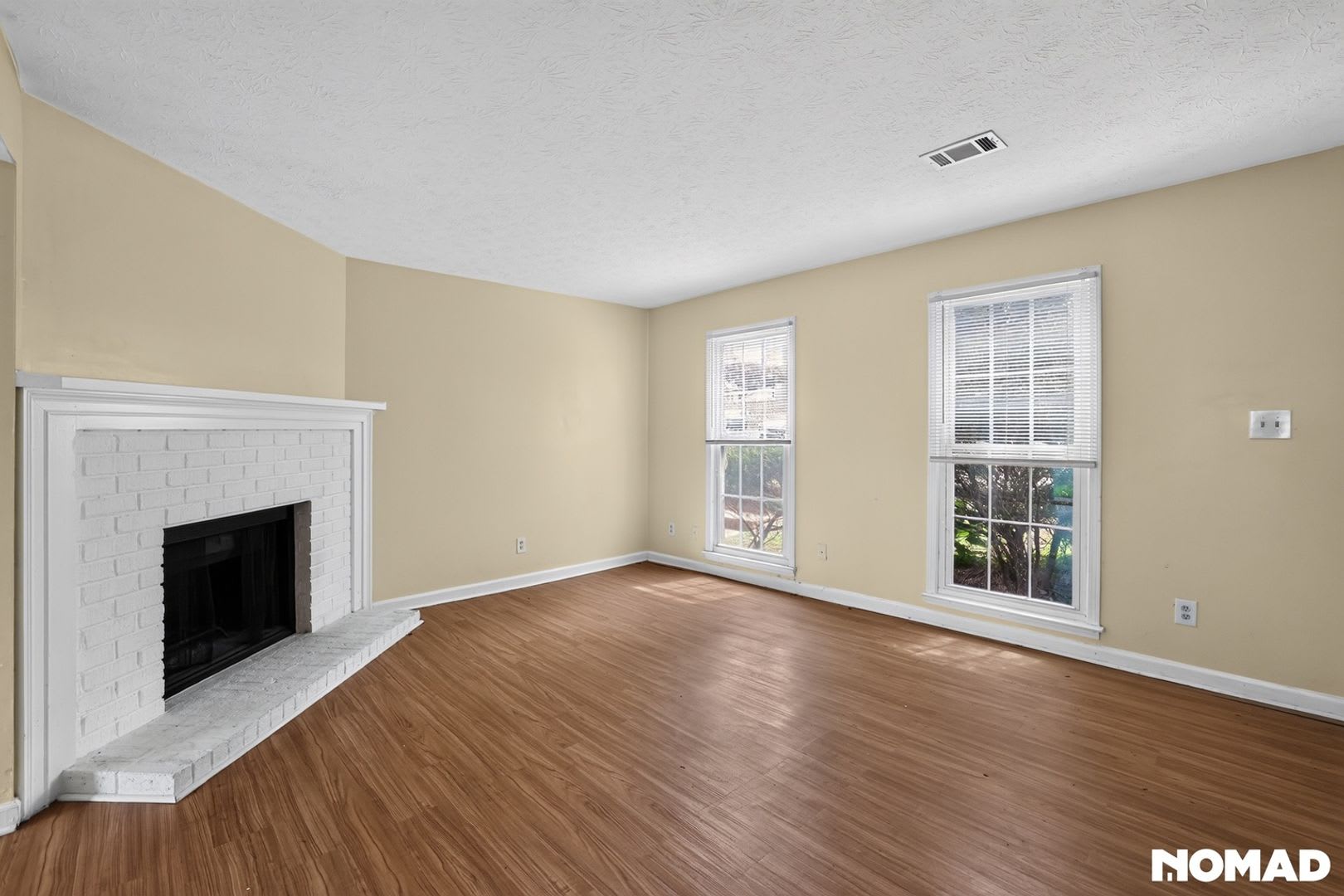 Charming 2Br Townhome In Norcross – photo 2