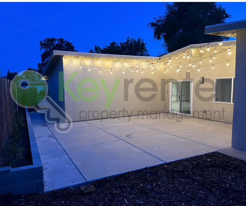 8133 Molokai Way – photo 5