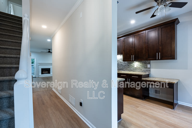 3994 Elm St – photo 5