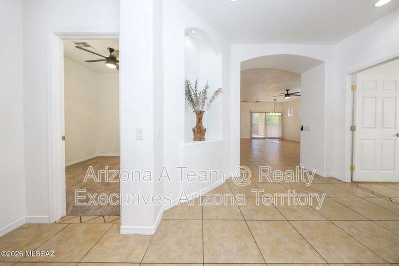 10401 Yew Place – photo 2