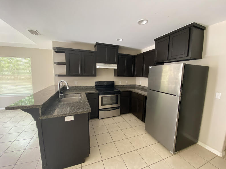 1302 W Harrison Ave – photo 1