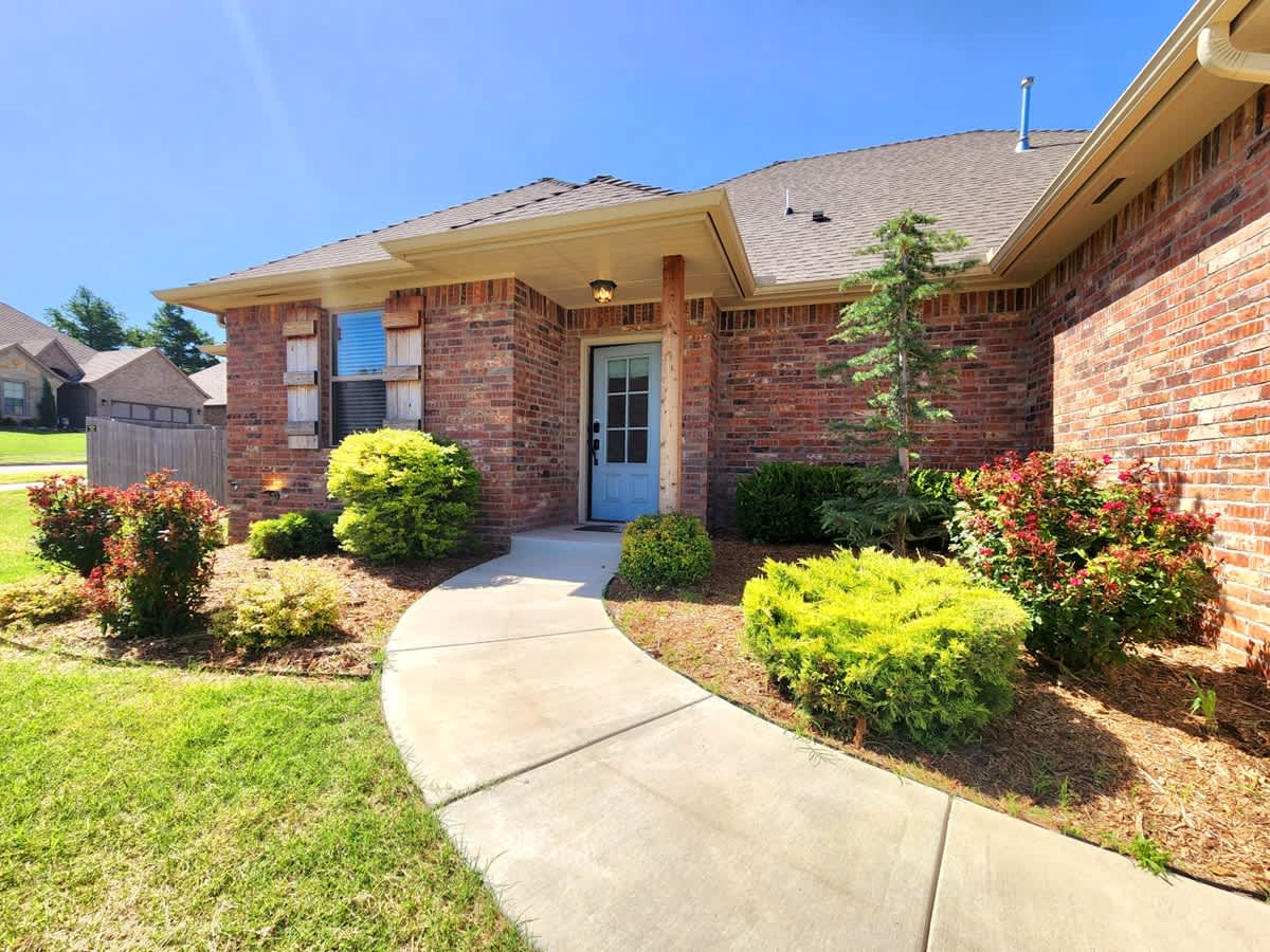 2308 Paraiso Way – photo 1