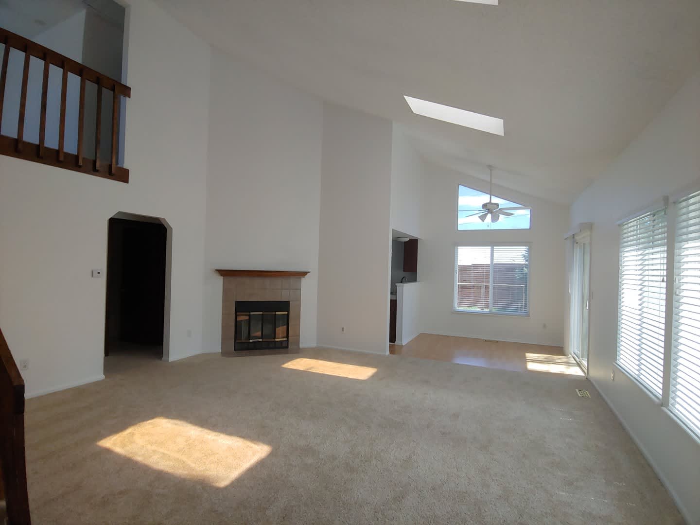 3Bed/2Bath Home in Lafayette! Available 8/15/26! – photo 4