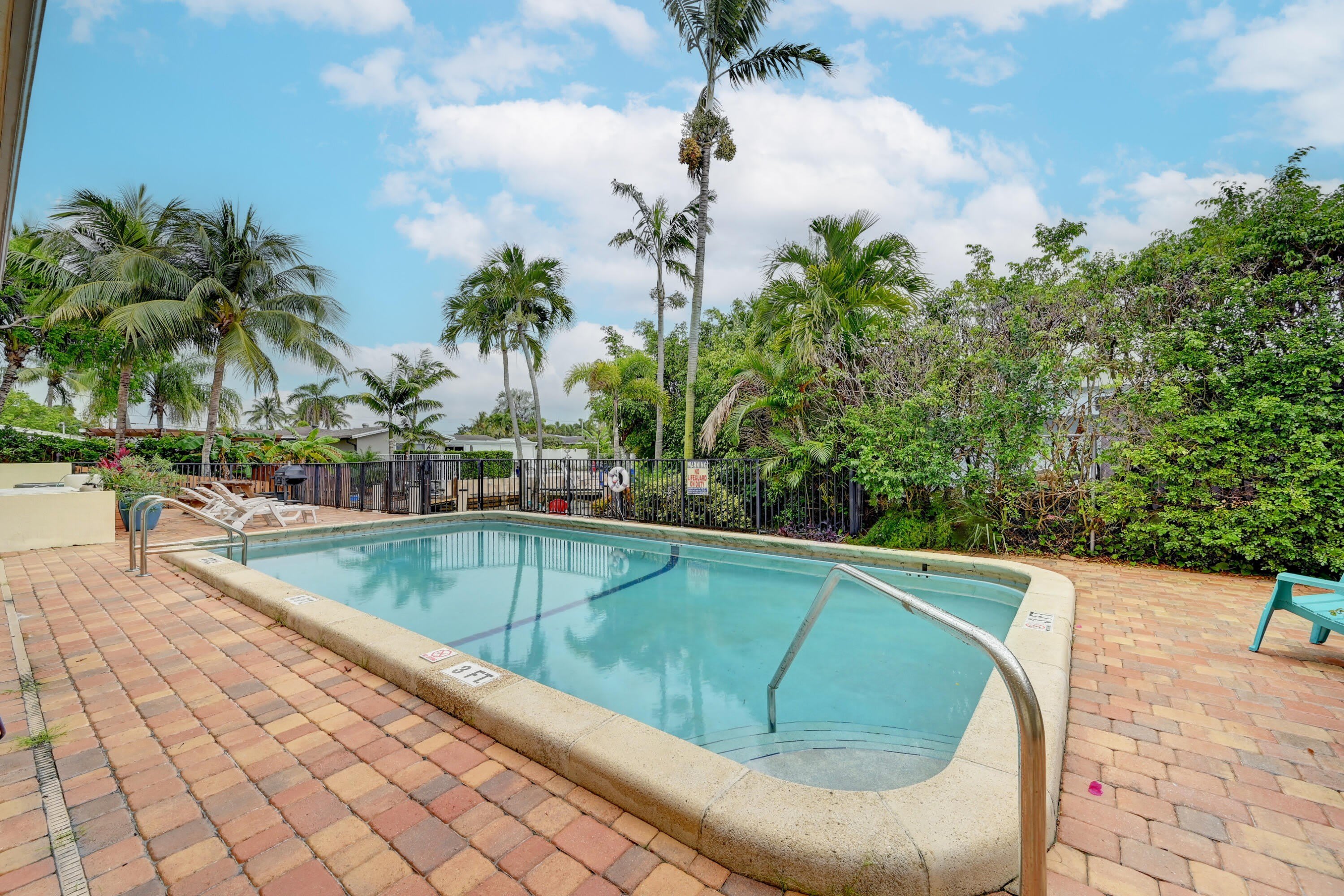 410 SW 15th Street – photo 3