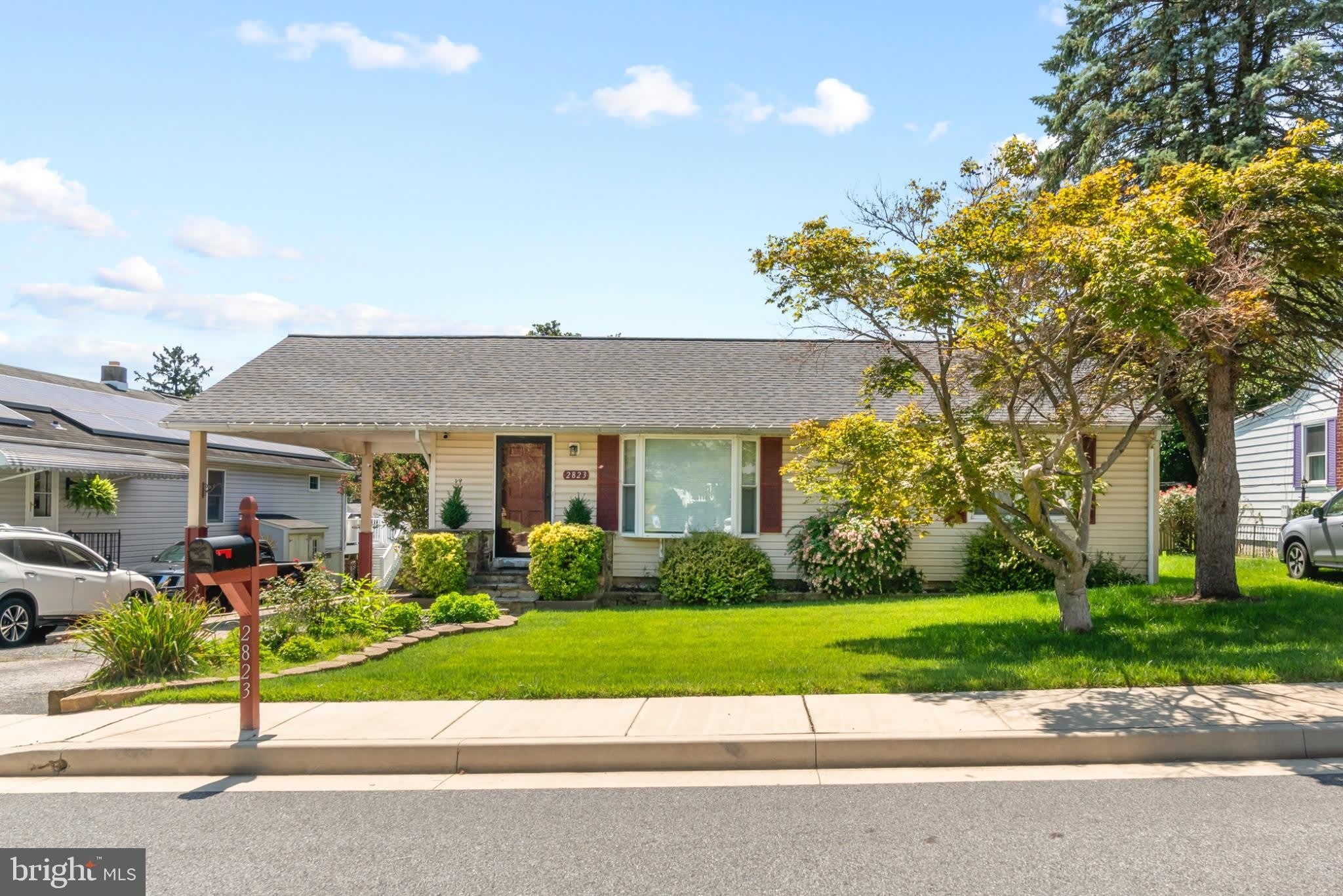2823 SUPERIOR Avenue – photo 3