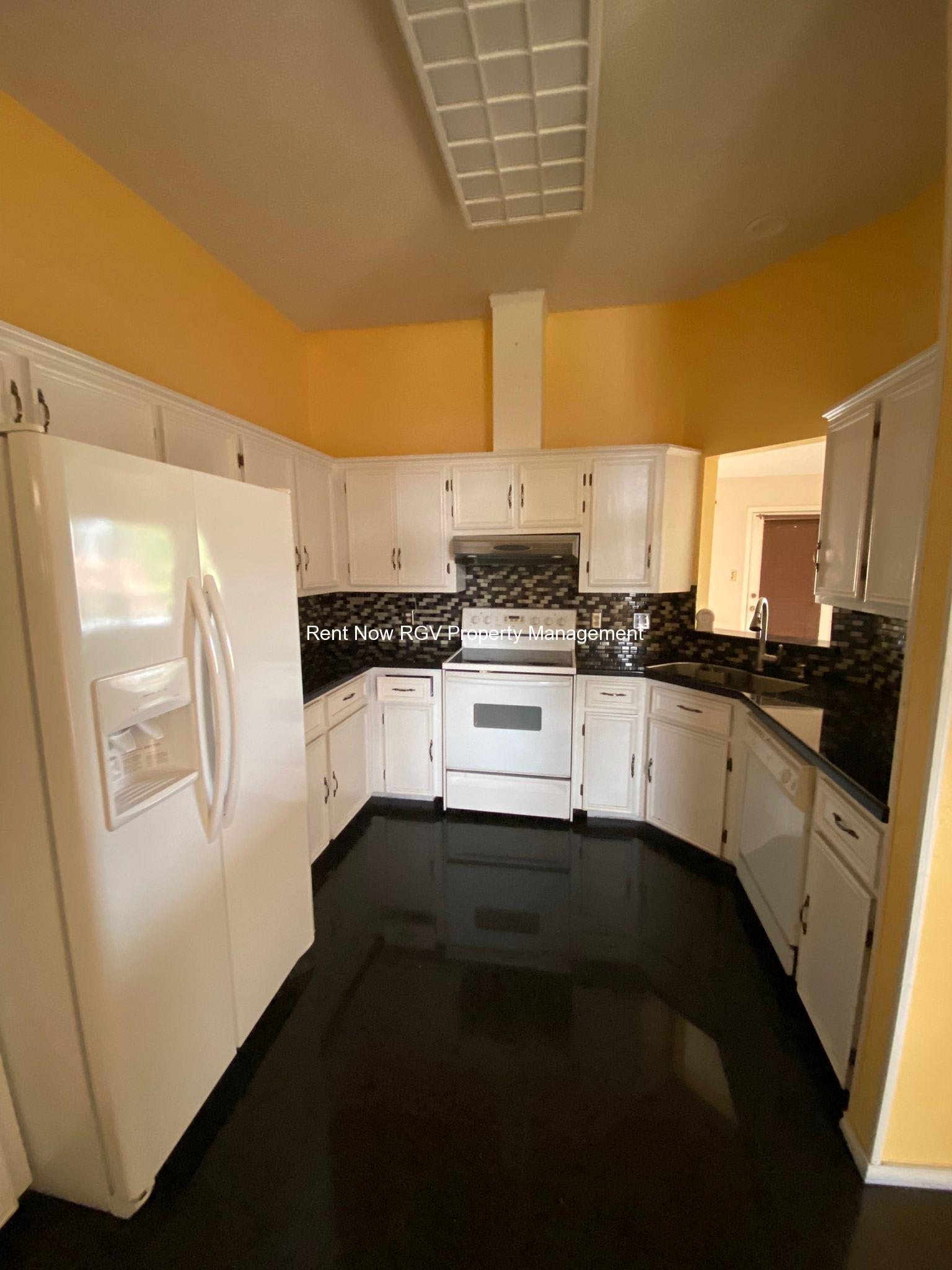 2113 E 29th St – photo 2