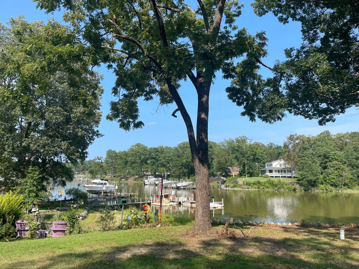Waterfront 2 Bed 1 Bath Furnished Home – photo 4