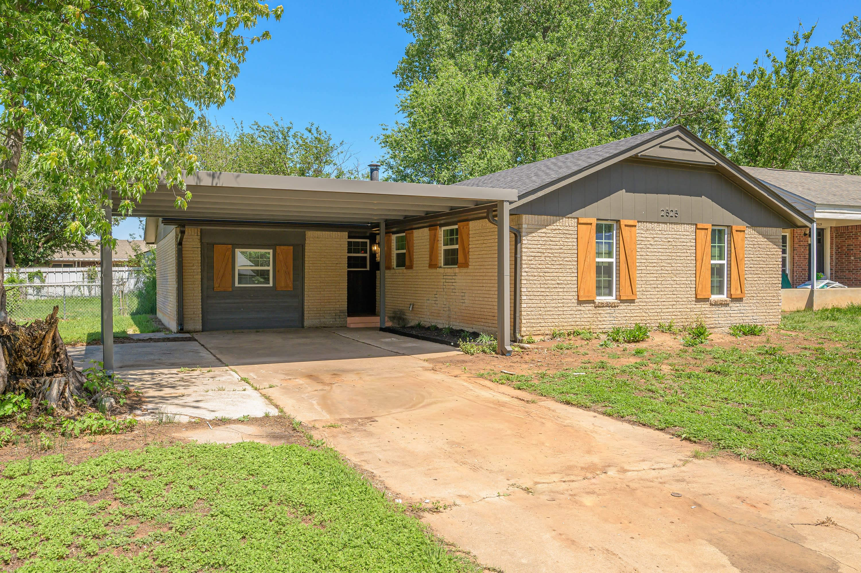 2525 Southeast 47th Street – photo 2