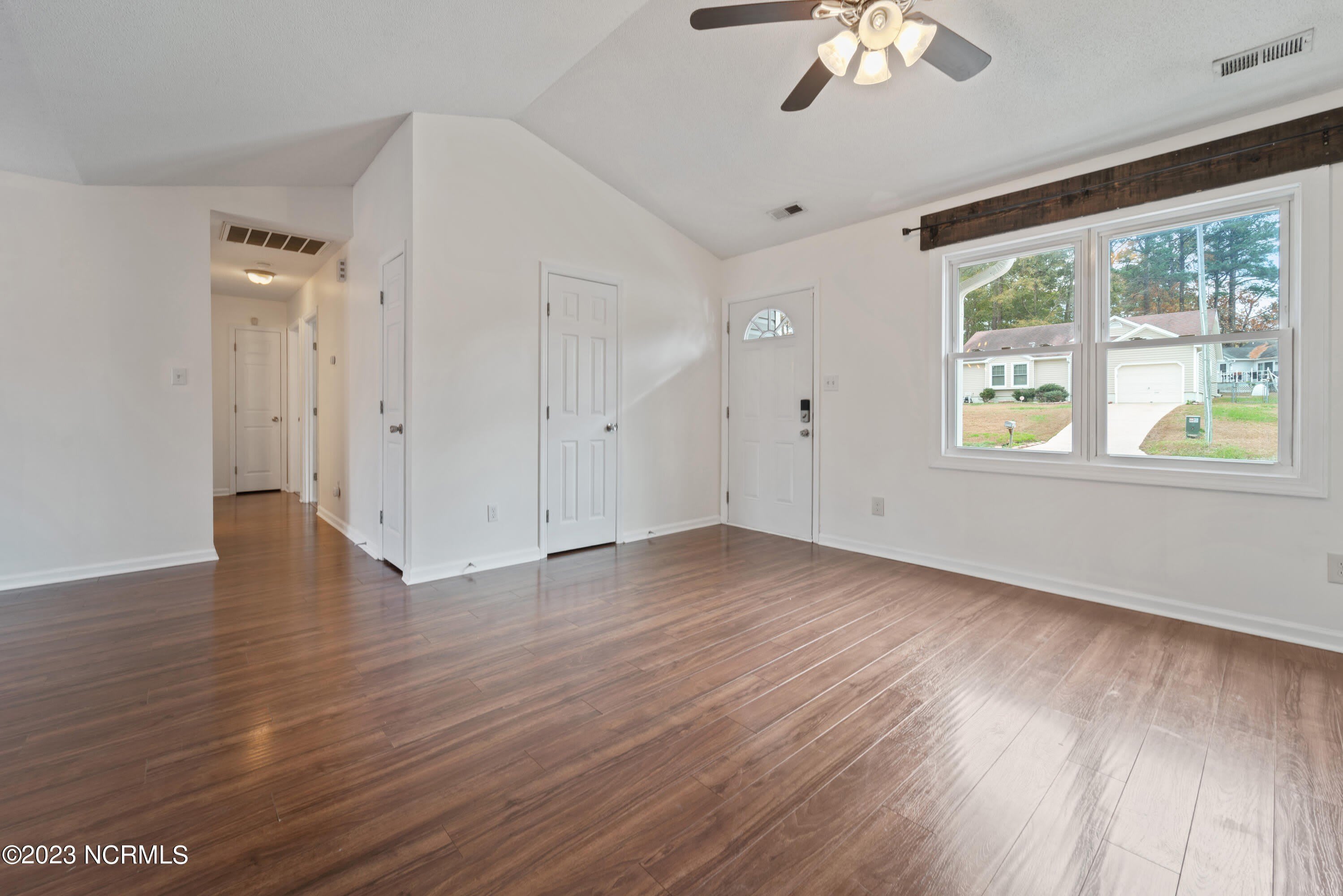 2654 Idlebrook Circle – photo 3