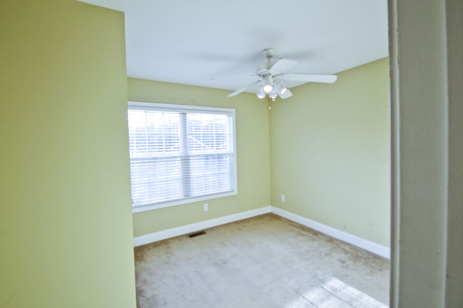 Available September 10th, 2026! Adorable 3bdrm 2bath home/Conover NC – photo 5