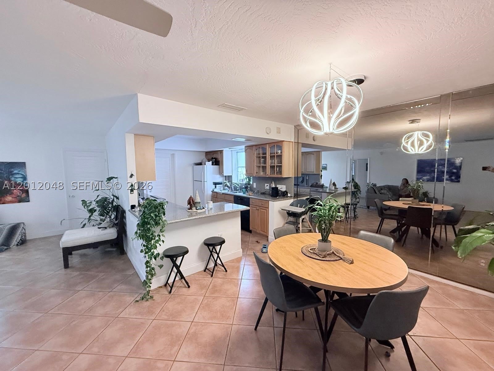 9356 Byron Ave – photo 2