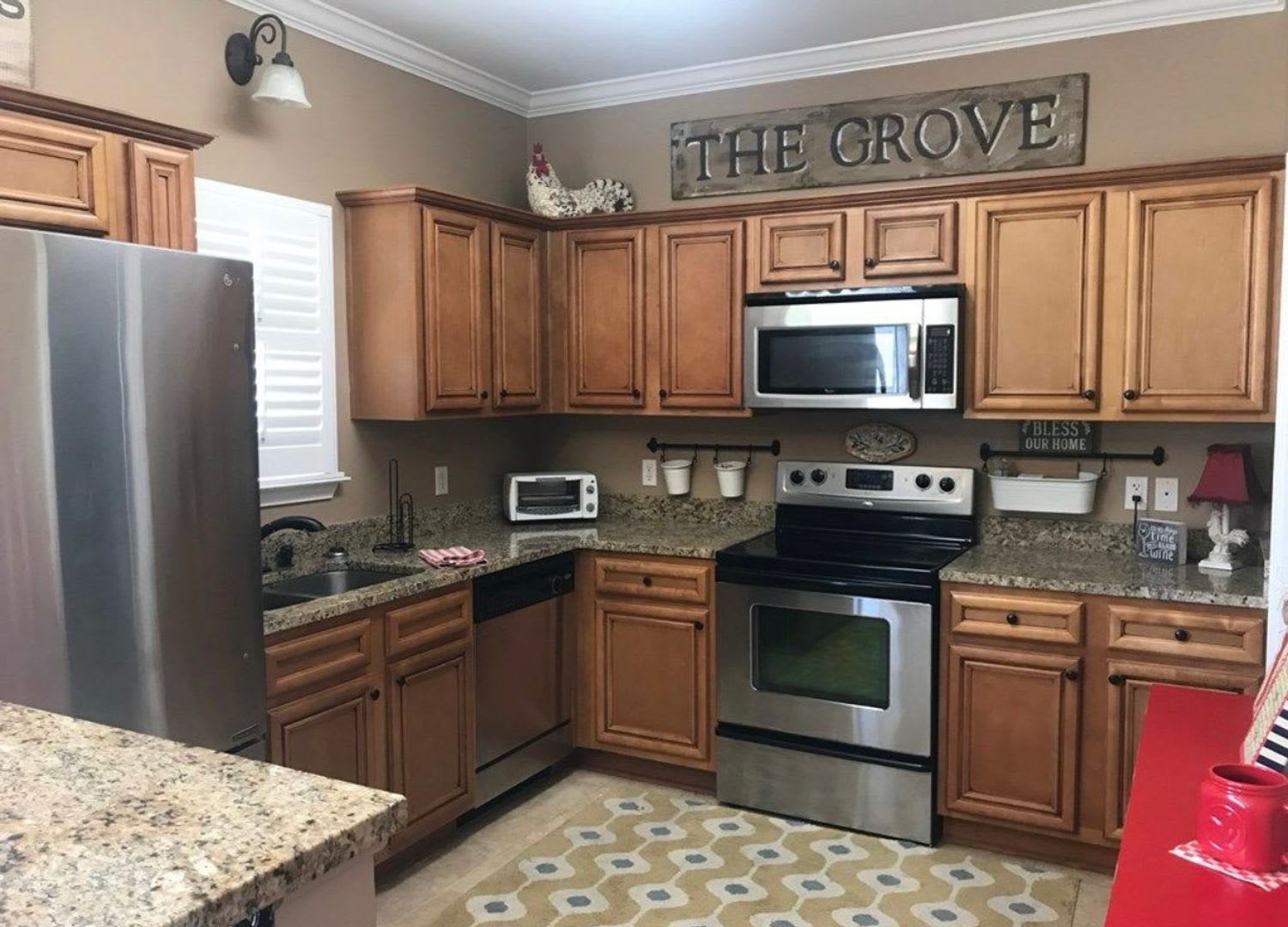 3 bed 2.5 bath house on Anchorage Road! – photo 3
