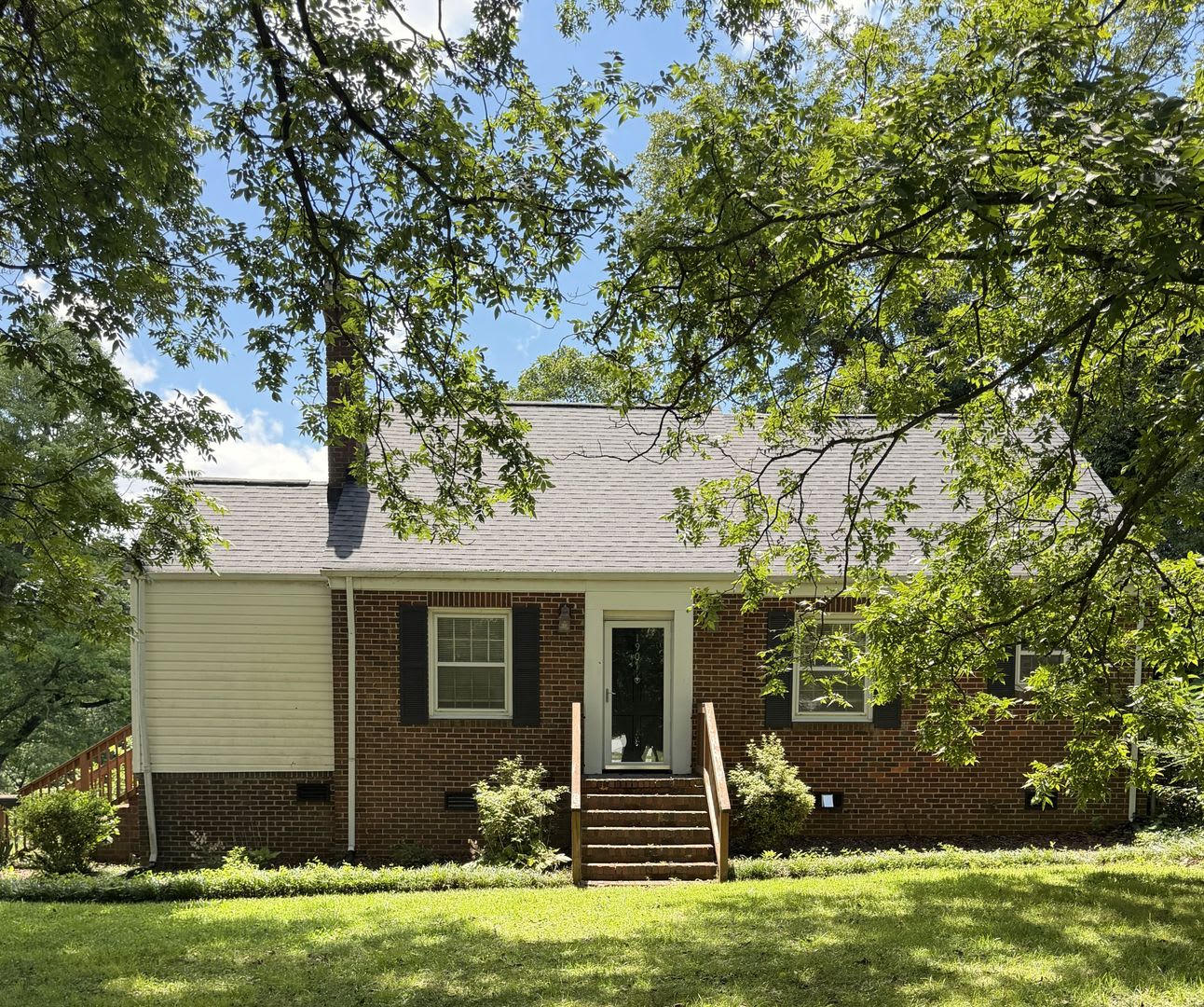 T.R. Lawing Realty Property – photo 1