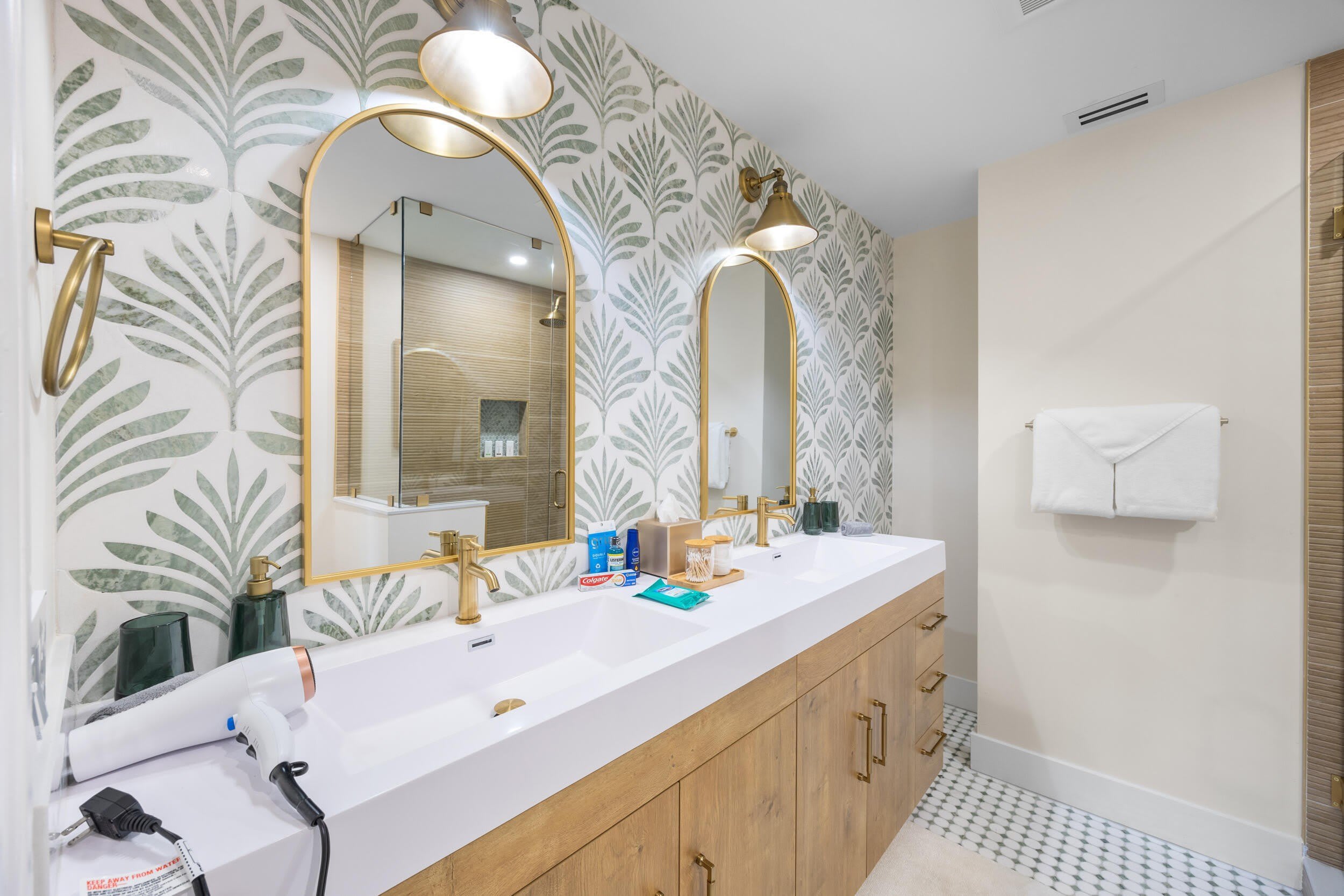 1096 Sw 27Th Avenue – photo 4
