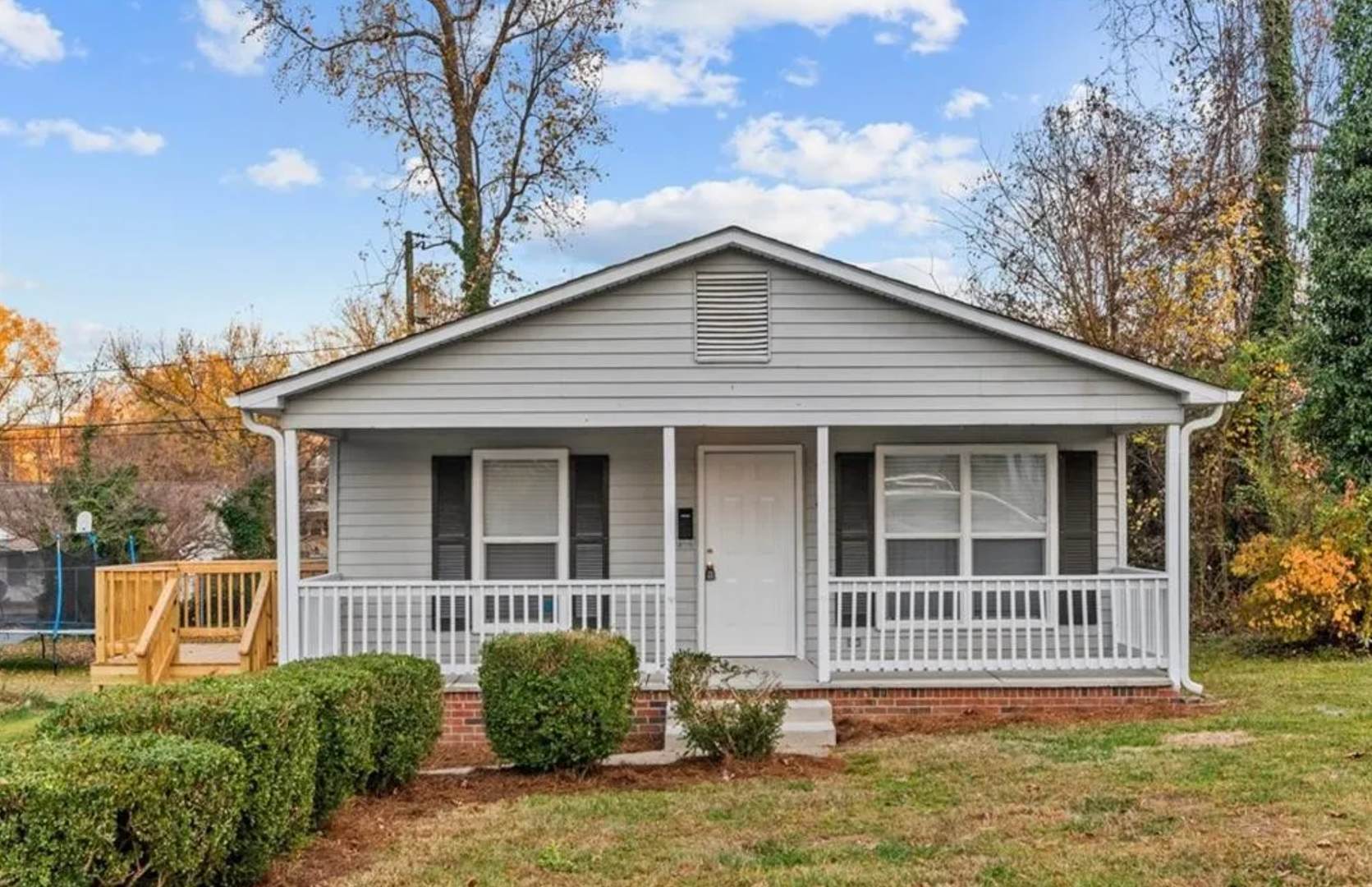 Greensboro 3 Bedroom, 1.5 Bathroom in charming neighborhood – photo 1